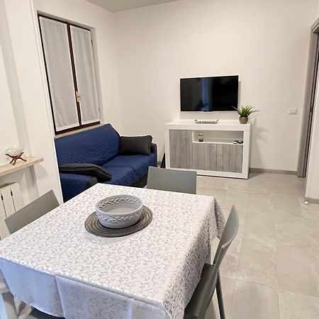 La Vela Apartment Sirmione Bagian luar foto