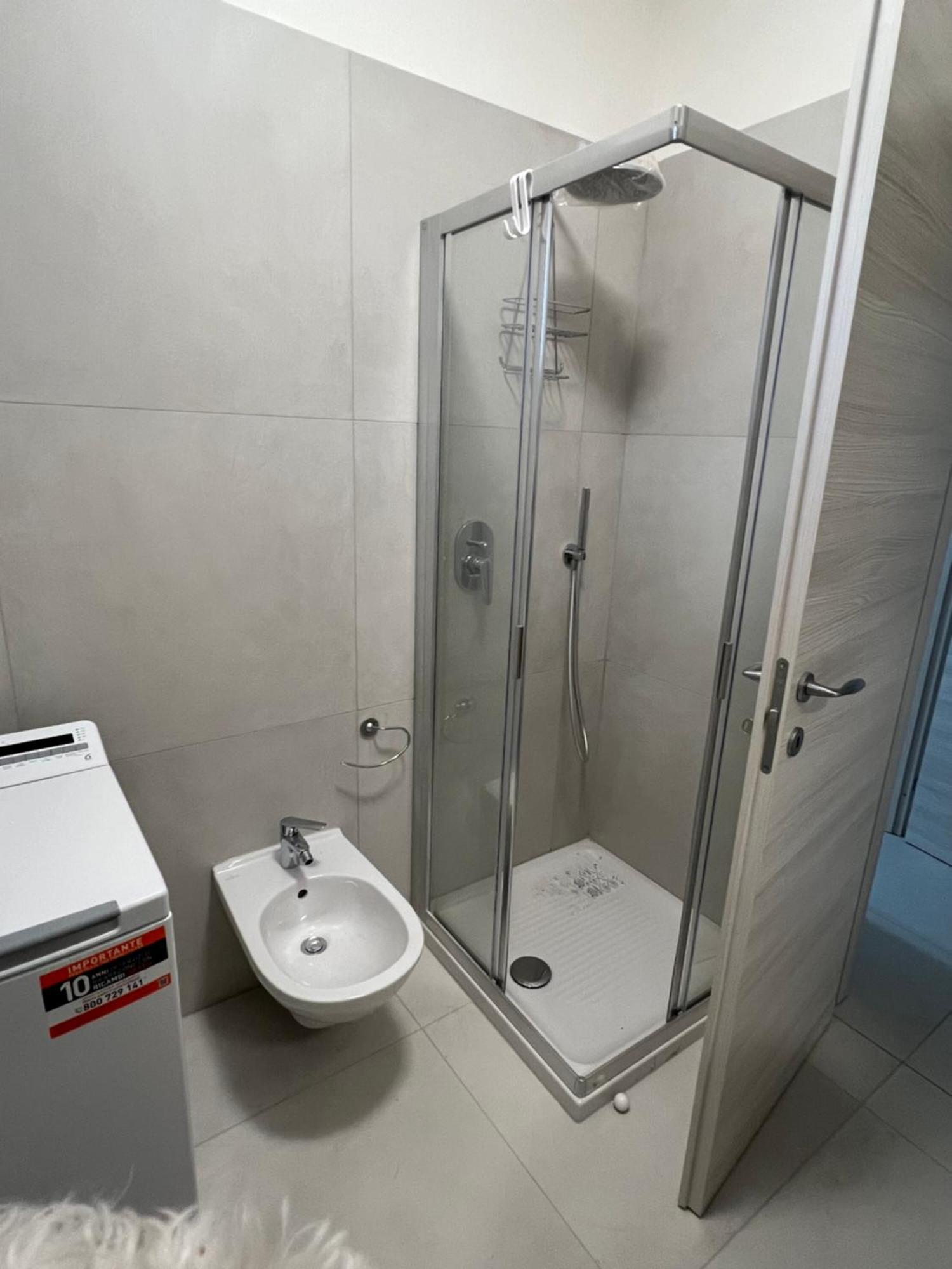 La Vela Apartment Sirmione Bagian luar foto