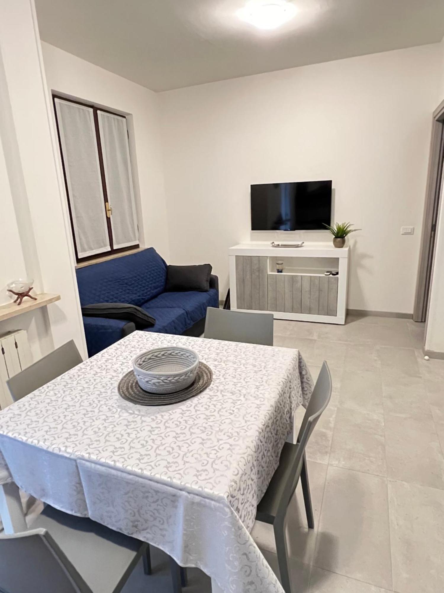 La Vela Apartment Sirmione Bagian luar foto