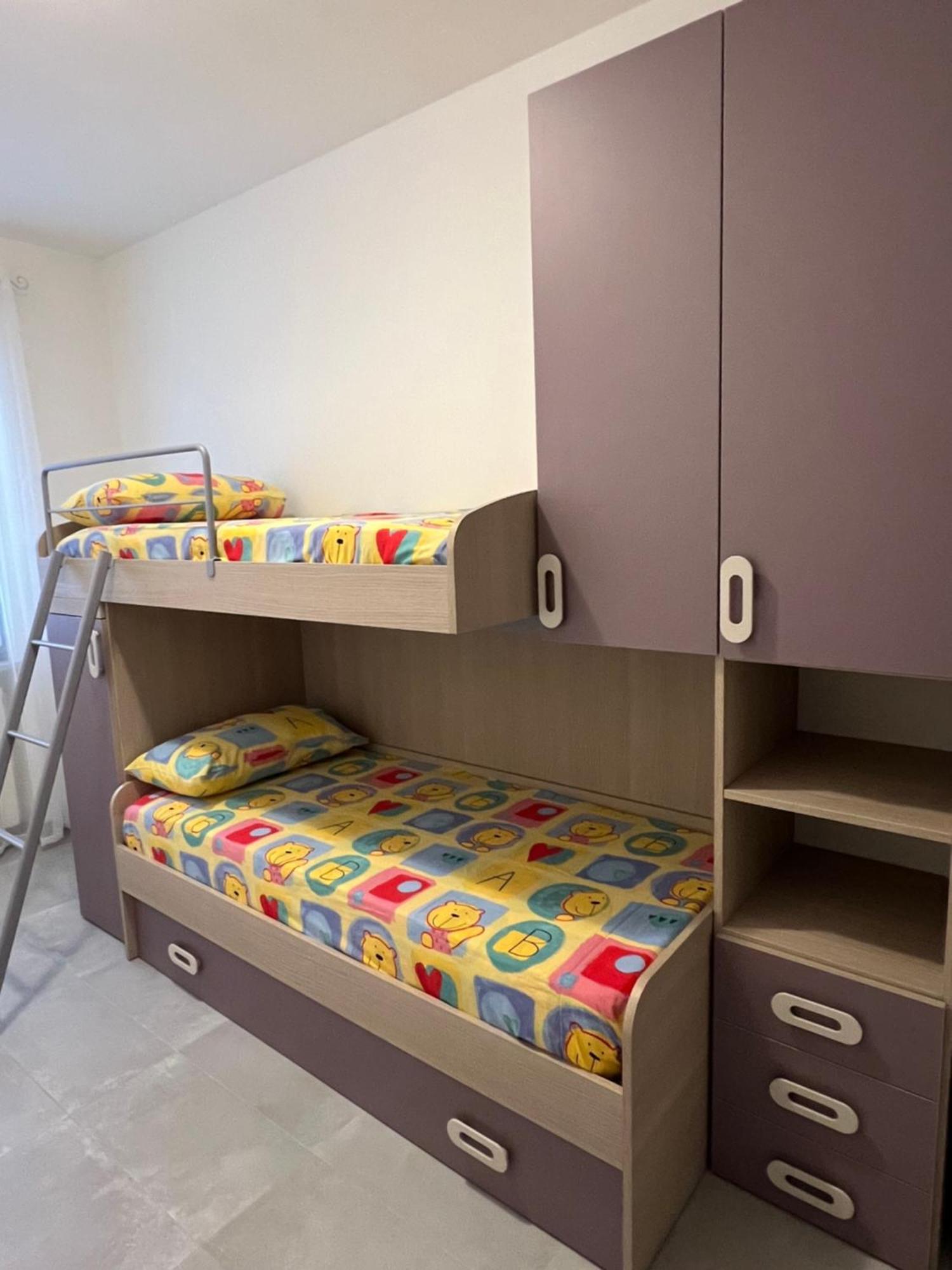 La Vela Apartment Sirmione Bagian luar foto